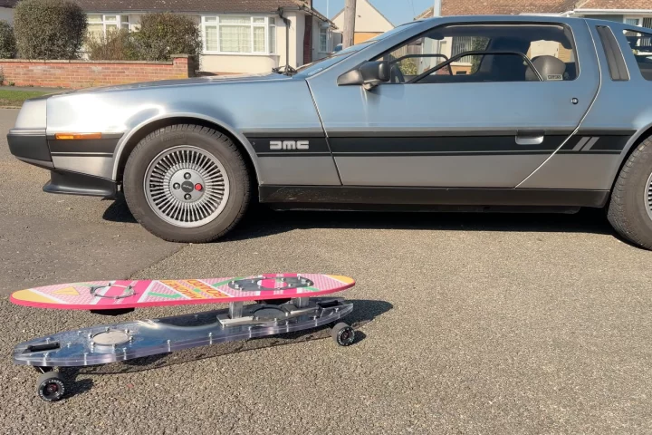 BMW StreetCarver - high speed, high thrill, high cost skateboard